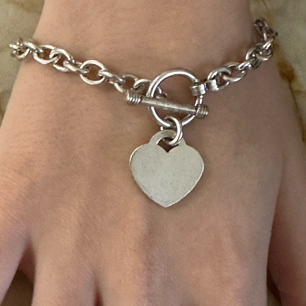 Elegant 925 sterling Silver Heart Bracelet
